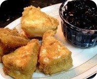 MERMELADA DE ARÁNDANOS CON QUESO FRITO