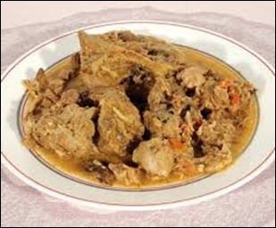 CARNE DE CABRA EN SALSA